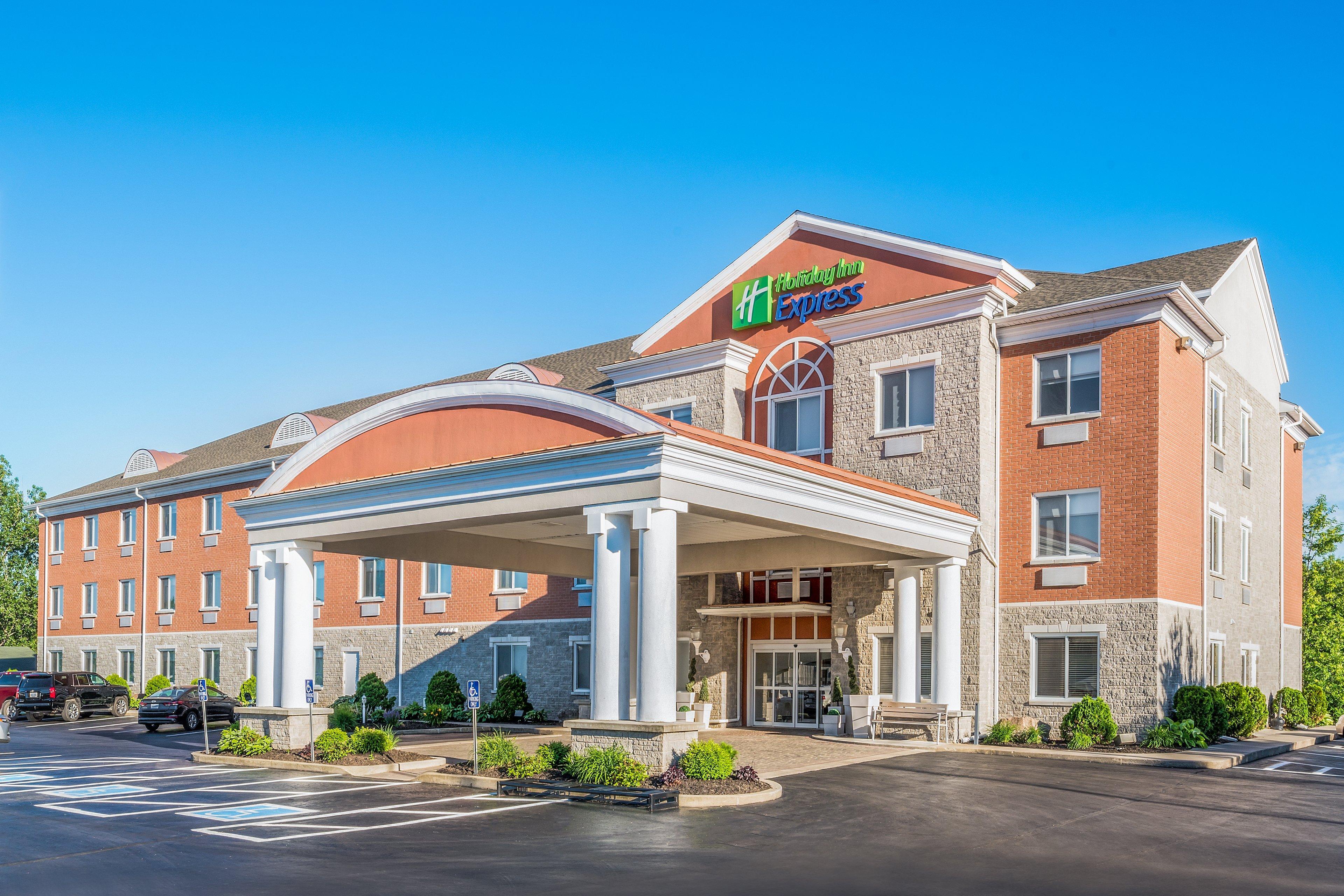 Holiday Inn Express Hotel & Suites 1000 Islands - Gananoque By Ihg Exterior photo